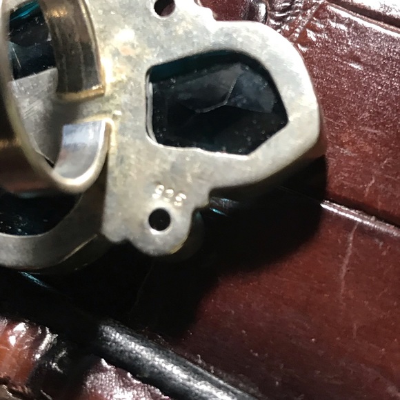 Sterling ring with blue stones - Picture 5 of 5